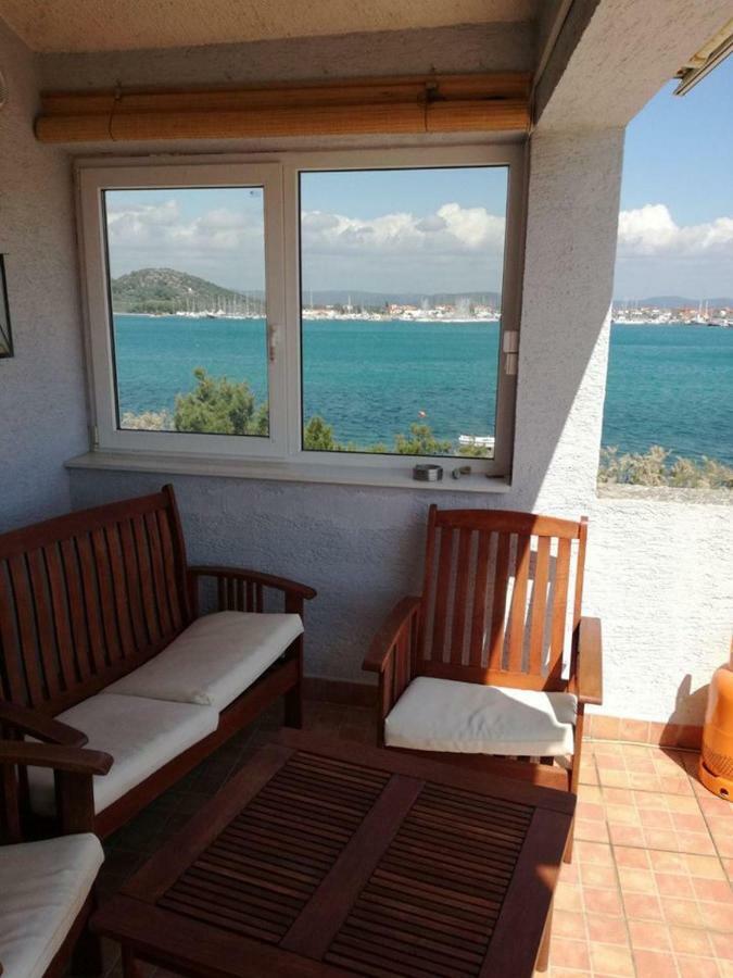 Apartman Klara Murter Esterno foto